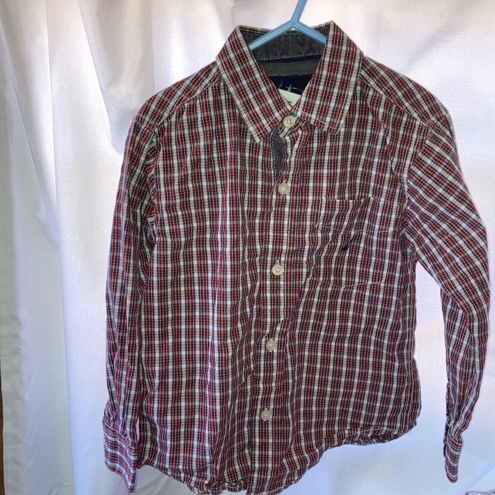 Size 5/6 Nautica 100% cotton, red, white, and blue boys button up
